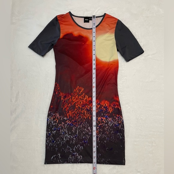 NWOT ASOS Sunset Mini Dress Size Small, US 4 - Beautiful Sleek Sexy Summer - Picture 4 of 5